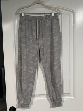 Vuori Gray Camo Jogger Pants